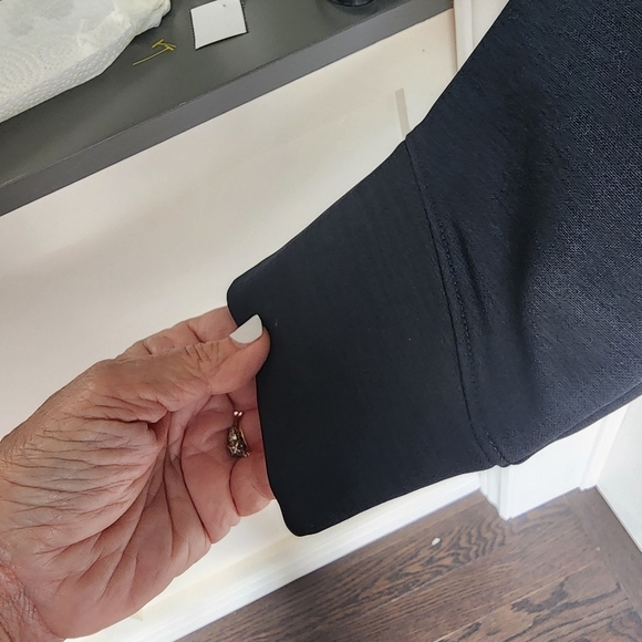 Cloudveil ladies hooded active wear zipup jacket Black ladies Medium - Picture 3 of 12